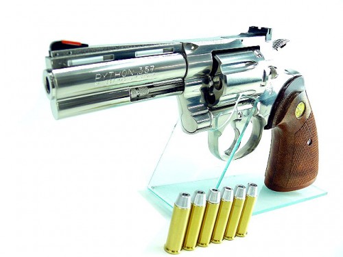 [タナカ] コルト パイソン 4in ニッケルジュピターフィニッシュ