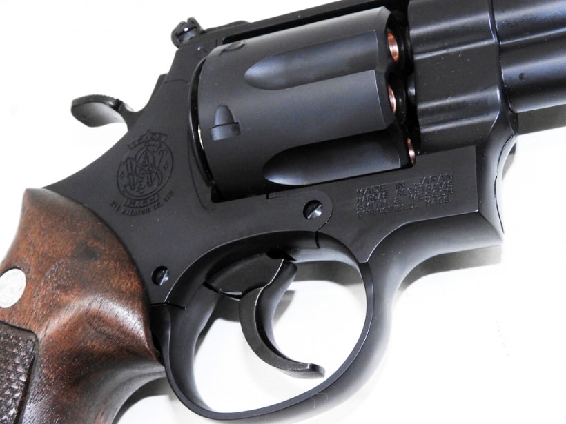 [マルシン] M29 クラシック 5インチ マットブラックABS ハーフチェッカー木製グリップ