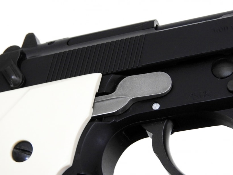 [ウエスタンアームズ] ベレッタ M92FS DXバージョン アイボリーポリマーグリップ