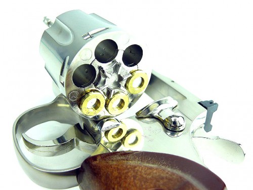 [タナカ] コルト パイソン 4in ニッケルジュピターフィニッシュ