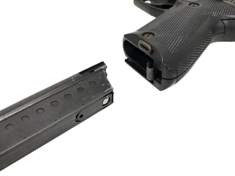 [タナカ] SIG SAUER P220 自衛隊仕様 ABS
