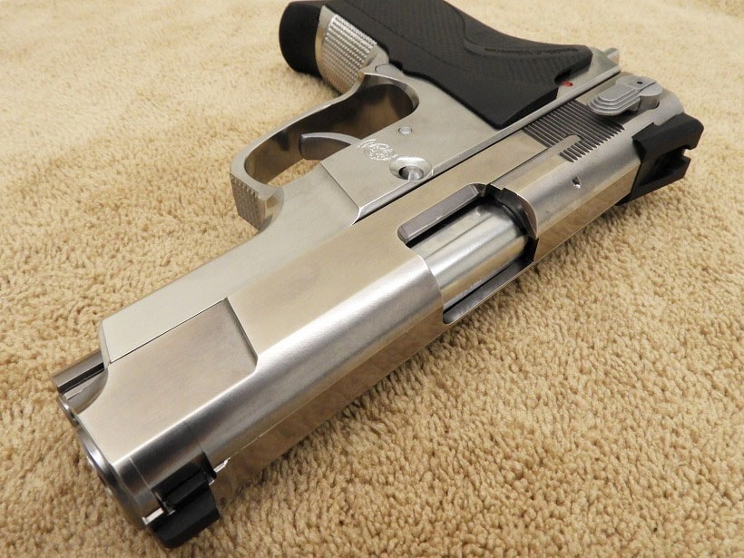[ウエスタンアームズ] S&W ショーティ40 クロームシルバー